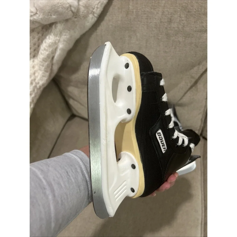 Bauer Impact‎ 200 Youth 7 1/2 To 8 Ice Hockey Skates. 1x Use